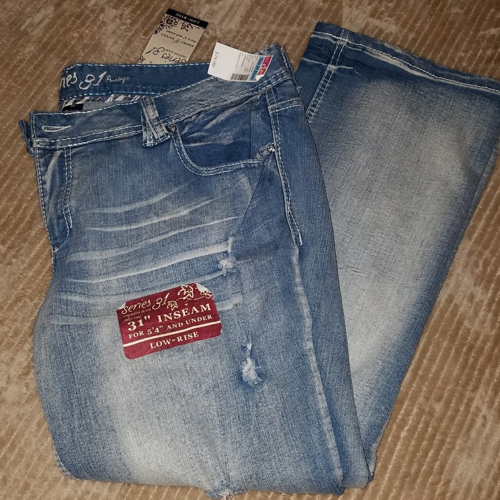 Series 31 Plus Size Jeans